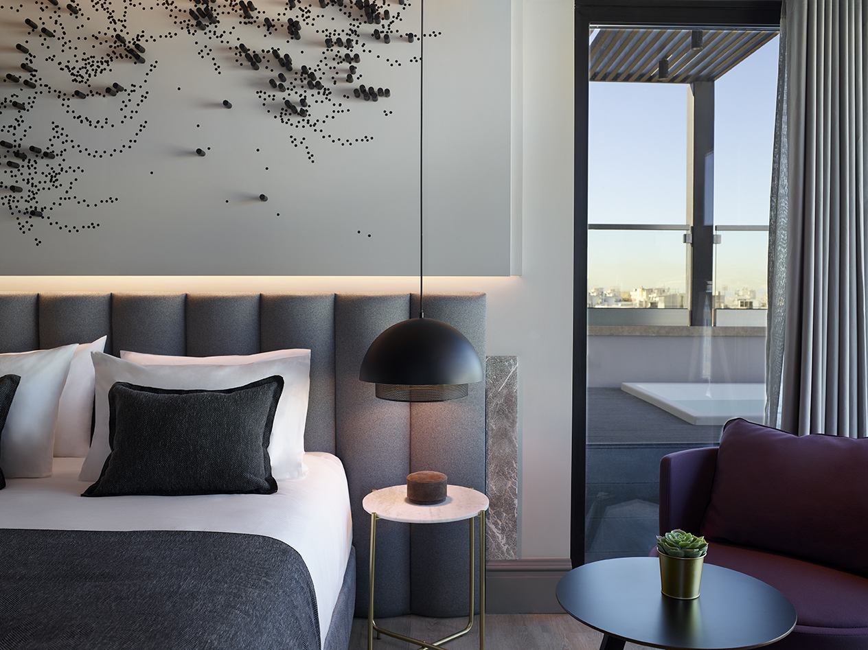 To τμήμα Kourtis Contract επιπλώνει το νέο Heritage Hill Hotel στην Αθήνα