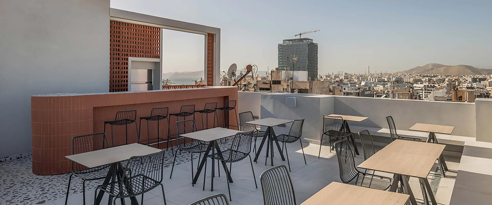 IP 14 Πειραιάς